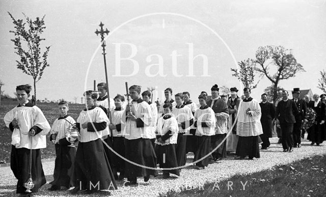 The Bishop of Bath and Wells, lead the procession and service during the mass funeral, Haycombe Cemetery, Bath 1942