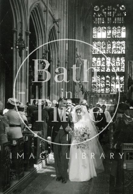 A wedding in Bath Abbey 1942