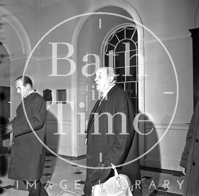 Sir John Betjeman arrives at the Guildhall, Bath to talk to the Institute of Bankers 1971