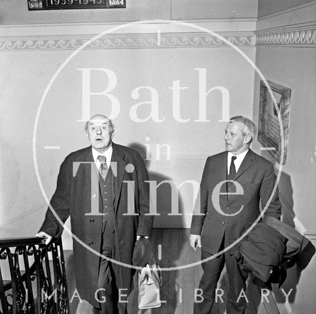 Sir John Betjeman arrives at the Guildhall, Bath to talk to the Institute of Bankers 1971