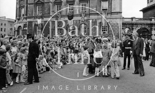 The Queen on walkabout outside the Guildhall, Bath 1977