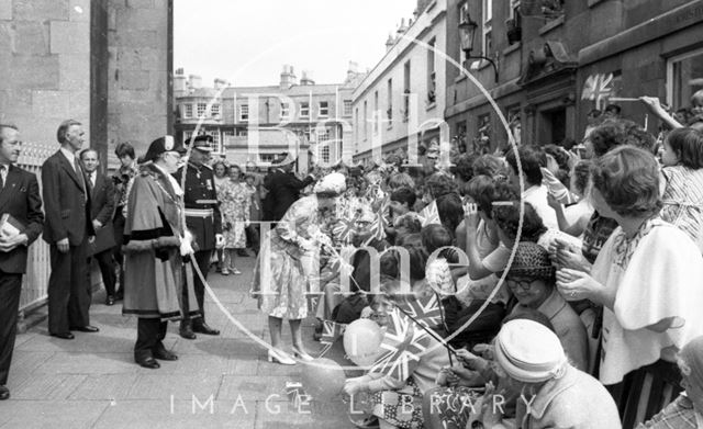 The Queen on walkabout outside the Abbey, Bath 1977