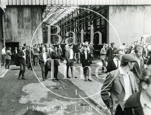 Workers leaving Stothert & Pitt's Newark Works, Bath c.1970