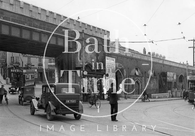 G.W.R railway bridge from the Old Bridge, Bath 1935