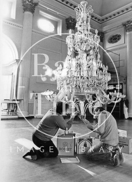 The Pump Room chandeliers undergoing maintenance, Bath 1986