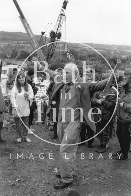 Boots the Poet entertains onlookers, Batheaston/Swainswick Bypass 1994