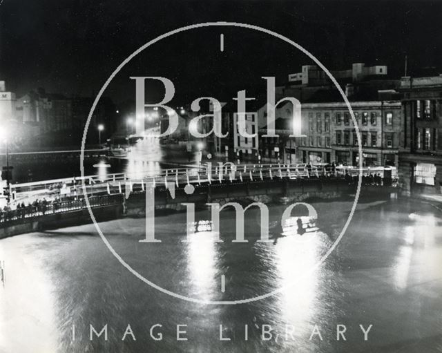 Onlookers on the Old Bridge, with Broad Quay in the background, Bath 1960