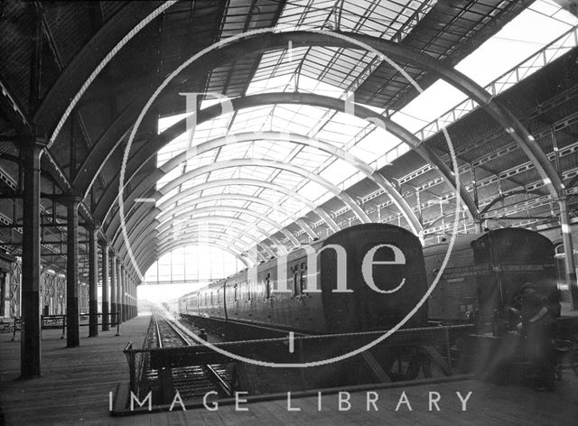 A quiet Green Park Station, Bath c.1960