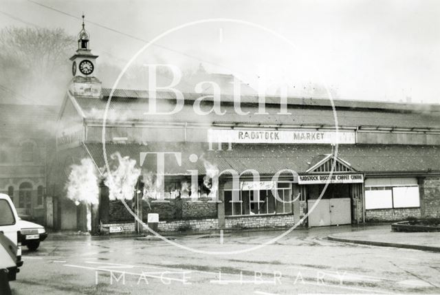 Fire at the Radstock market building, Somerset 1991