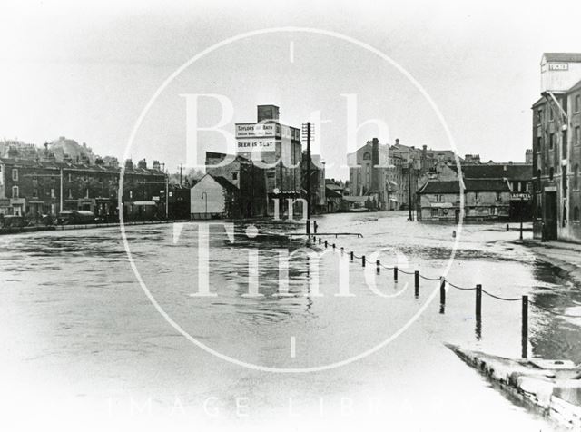 Floods on Broad Quay, Bath 1937