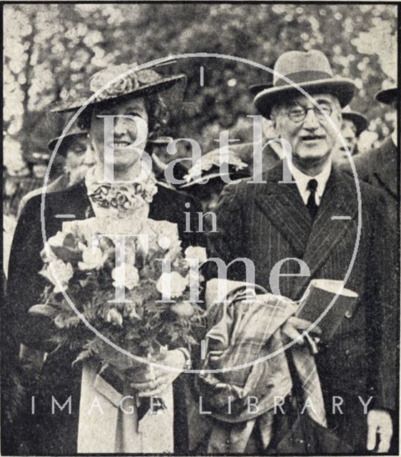 Mr H M MacVicar with Mrs T R Worthington opening the Alice Park pleasure ground June 1938