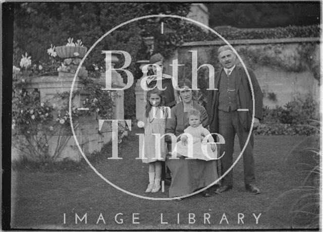 Family at Widcombe Manor, Bath 1921