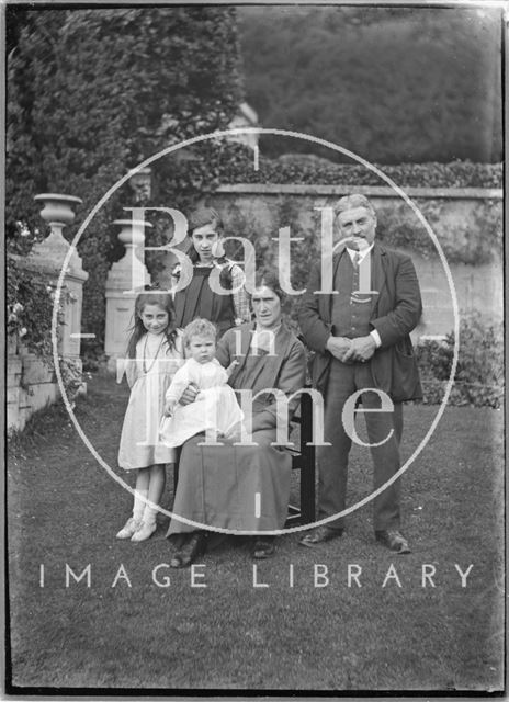 Family at Widcombe Manor, Bath 1921