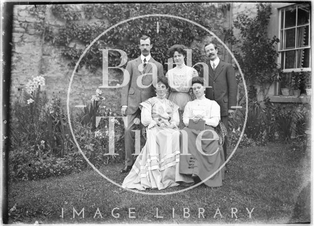 Members of the Bence Family, Batheaston c.1909