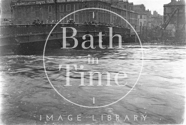 Floods, the Old Bridge, Bath 1932