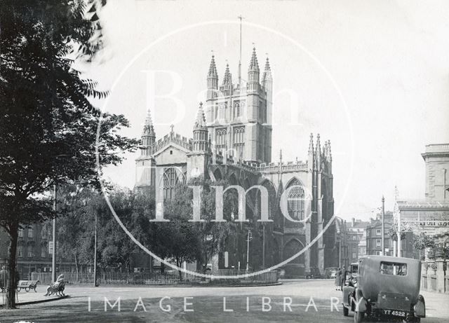 Abbey Church, northeast view from Grand Parade, Bath c.1950