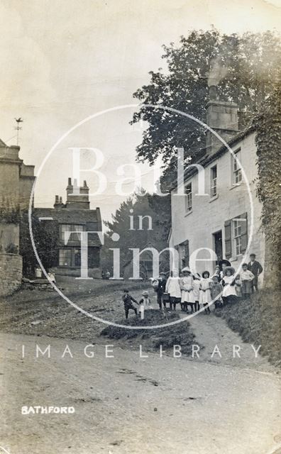 Children outside the New Inn, Bathford c.1906