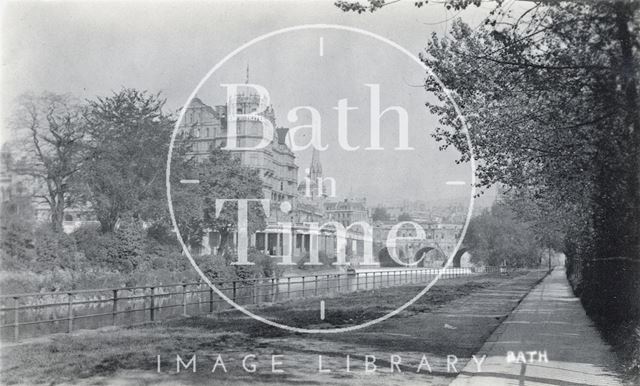 Parade Gardens, Grand Parade, the Empire Hotel and Pulteney Bridge, viewed from across the River Avon, Bath c.1910