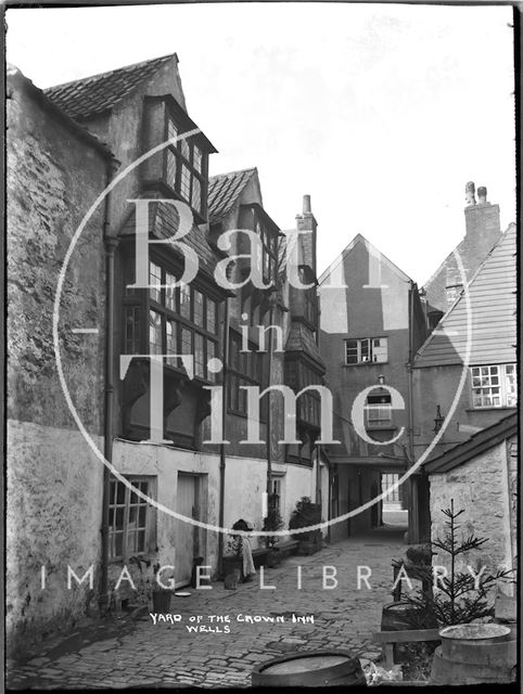 Yard of the Crown Inn, Wells, Somerset c.1930