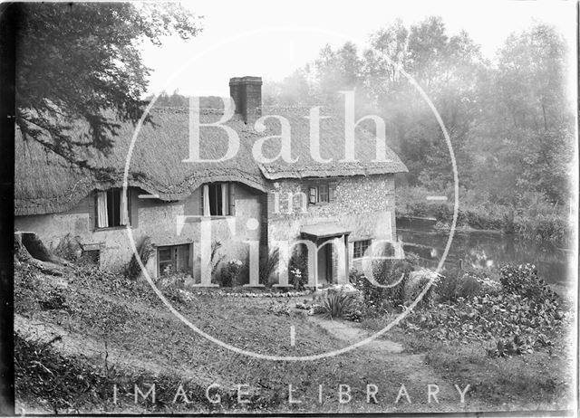 Thatched cottage at Lake, Devon? c.1930