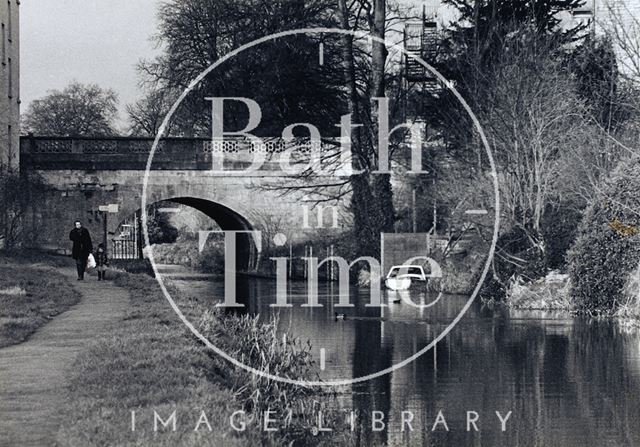 A stroll along the Kennet and Avon Canal, Bathwick, Bath c.1980