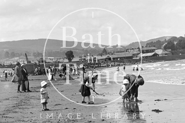 On the sands, Minehead, Somerset No. 1 c.1907 - detail