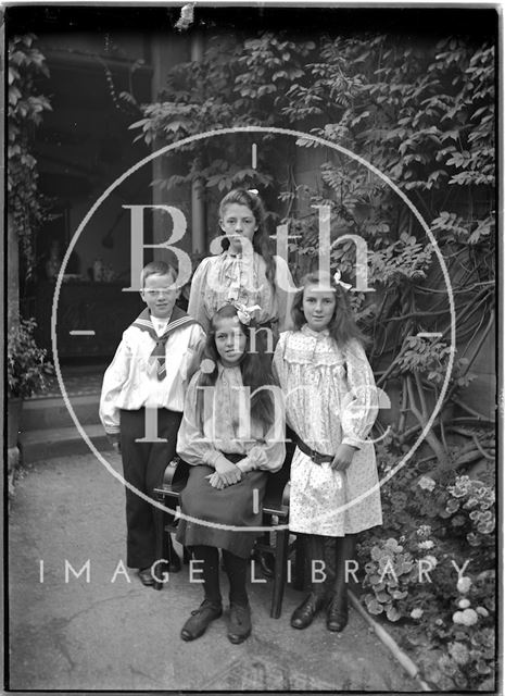 An unidentified Family Portrait c.1910