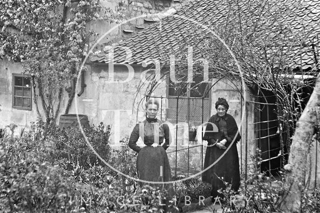 Old cottage near St. John's Church, the Barton, possibly Frome, Somerset c.1915 - detail