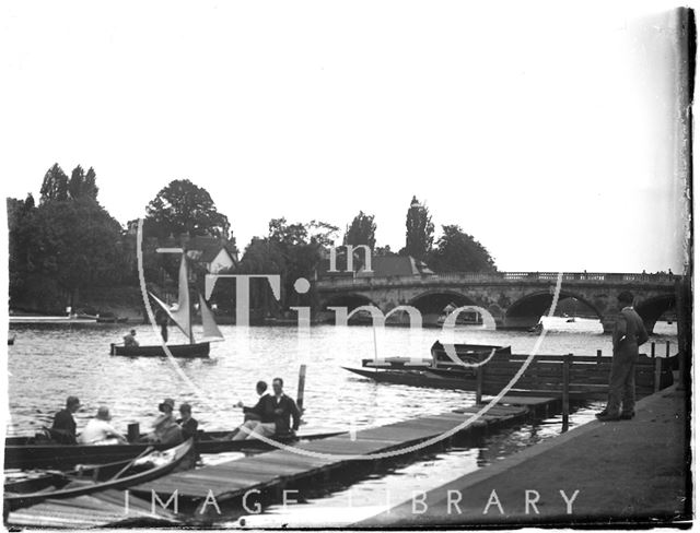 A bridge on the Thames at Henley-on-Thames, Oxfordshire c.1920