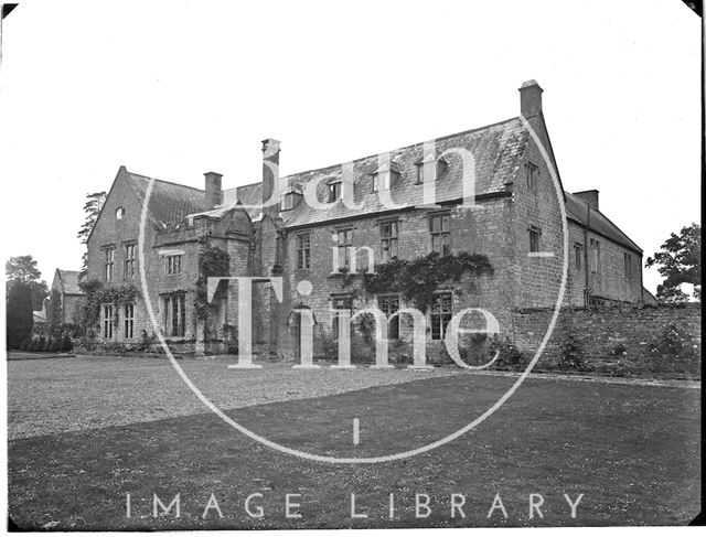 Tintinhull Court House, Somerset c.1910