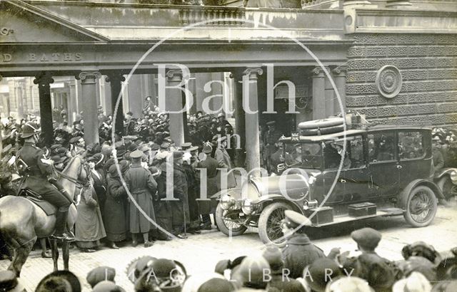 Lord French visit of 1915, Scene Outside the Pump Room, Bath 1915