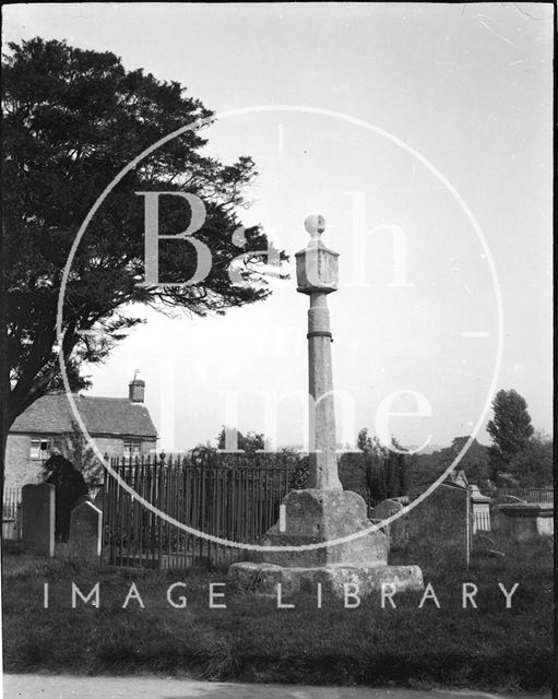 An unidentified churchyard cross c.1900