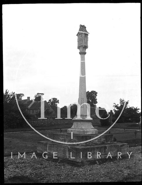 An unidentified churchyard cross c.1900