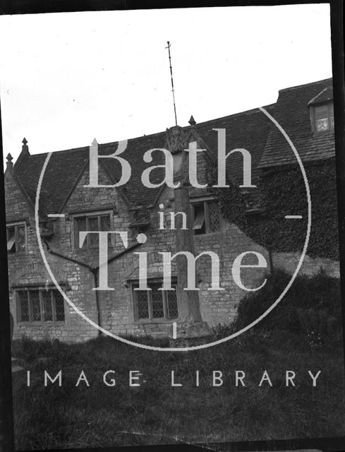 Churchyard cross at St. Sampson, Cricklade, Wiltshire c.1900