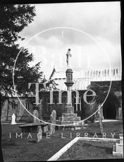 An unidentified churchyard cross c.1900