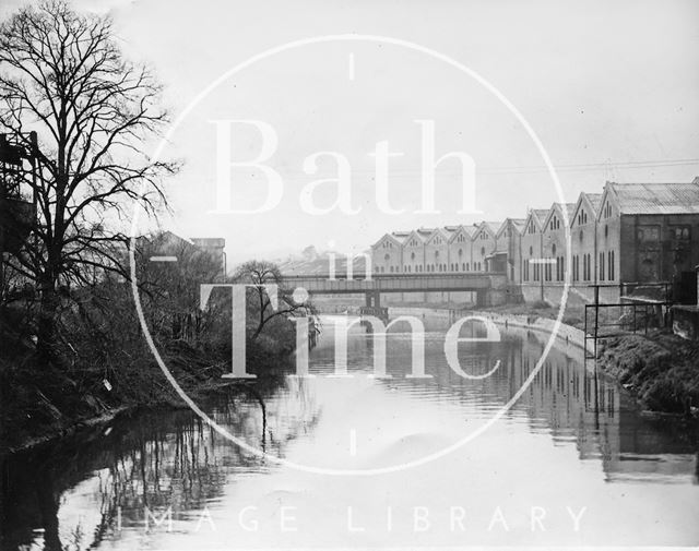 A river view of Bath's gasworks, Upper Bristol Road, Bath c.1960?