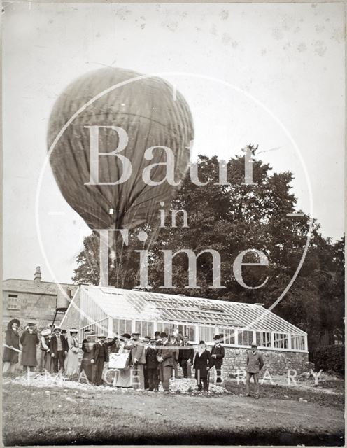 Balloon ascent at the Mount, Batheaston 1902