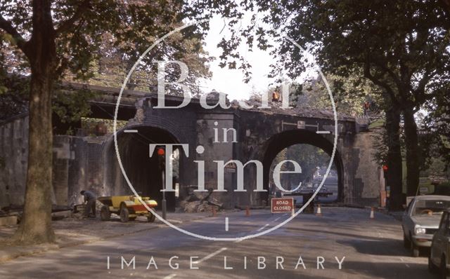 Demolishing Brunel's Railway Bridge, Pulteney Road, Bath 1974