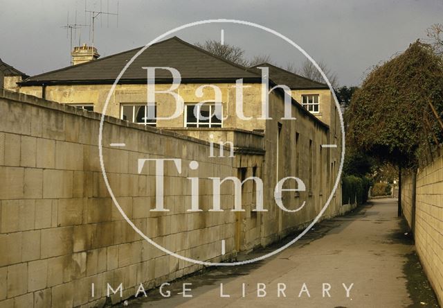 The footpath beside Bathwick School, off St. John's Road towards Henrietta Street, Bath 1975