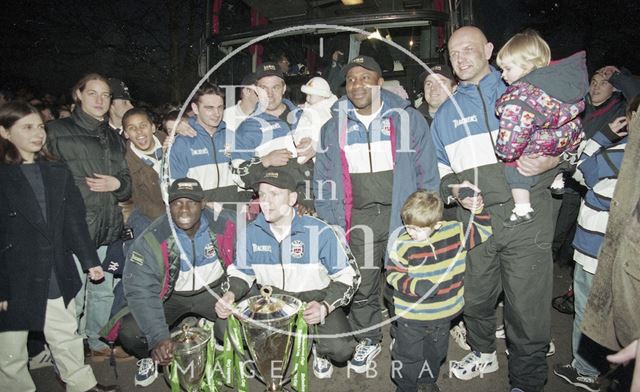 Bath Rugby return home after winning the European Cup 1998