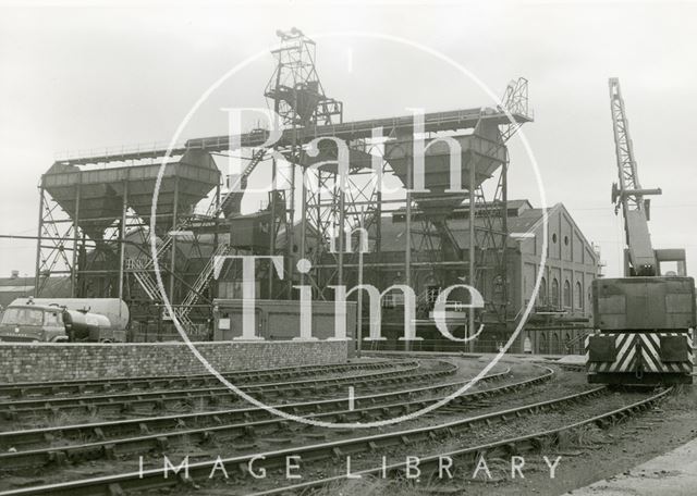 Bath Gas Works, coke hoppers for water gas plant 1971