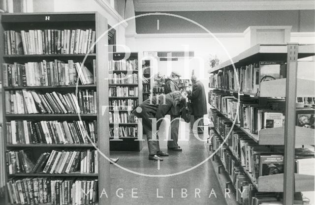 Bath Municipal Lending Library, Bridge Street 1990 prior to move to podium