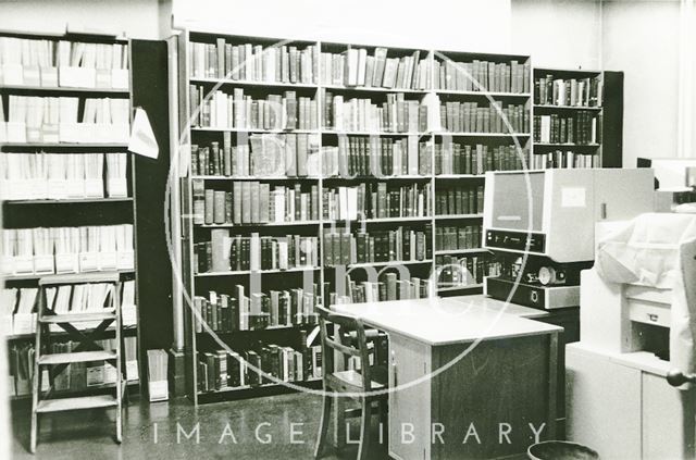 Bath Reference Library, Queen Square - research room 1990 prior to move to Podium