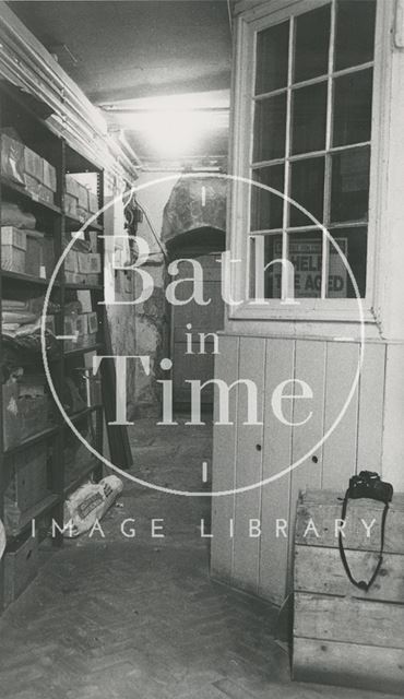 Bath Reference Library, Queen Square - basement geology store 1990 prior to move to Podium