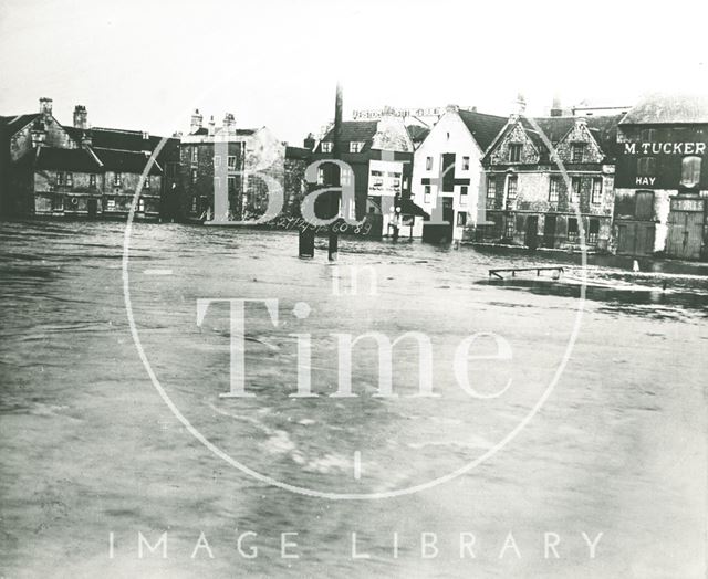 Broad Quay in flood, Bath 1937