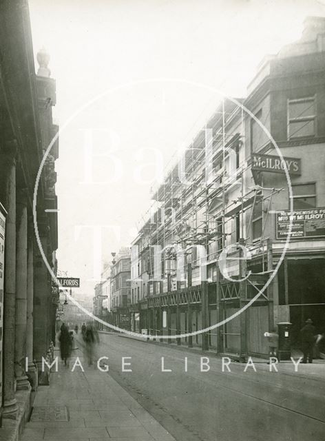 Stall Street, Bath 1932