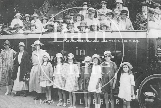 The Southstoke Women's Institute (W.I.) Outing 1924