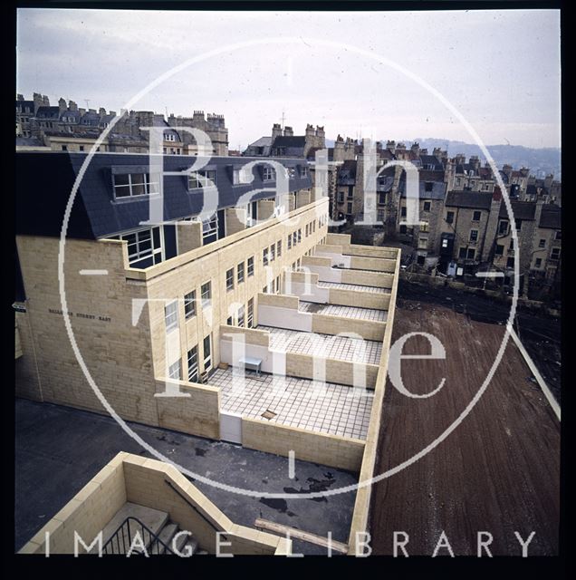 Snowdon. Lampard's Buildings and Morford Street, Bath 1972