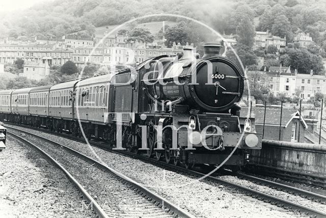 King George V steam engine passing through Bath Spa Station