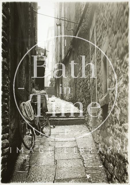 Slippery Lane looking from the bottom towards Northgate Street, Bath 1936